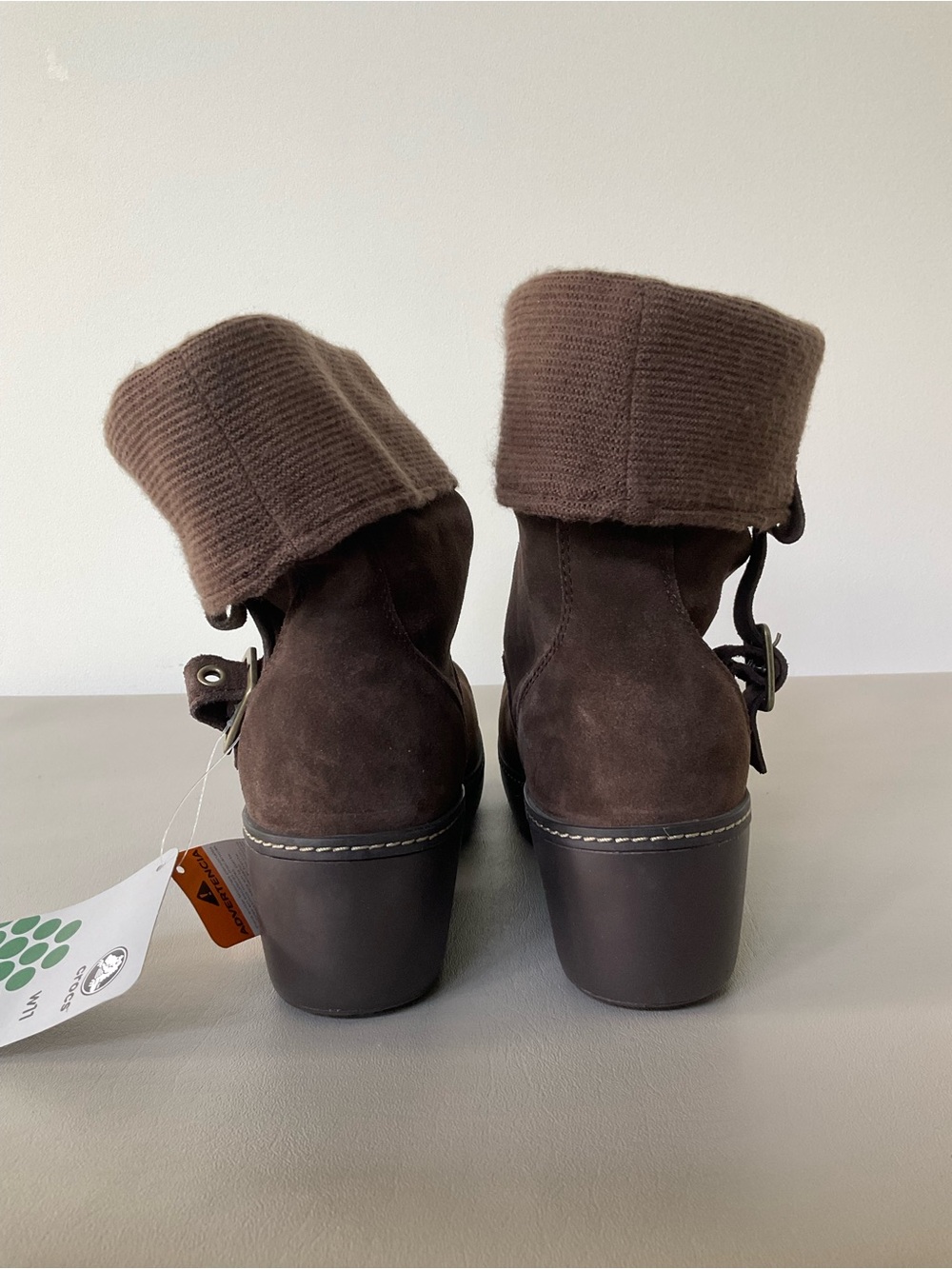 CROCS, NWT, Brown, Comfy, Boots - Picture 4 of 11